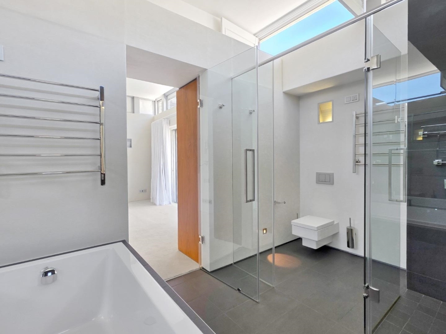 To Let 3 Bedroom Property for Rent in Camps Bay Western Cape